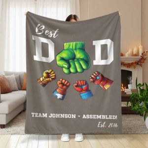 Best Dad Superhero Fist Print Flannel Blanket， Soft Cozy Warm Durable， Perfect for Father’s Day Gifts， Home Sofa Throws， Office Nap， Outdoor Camping
